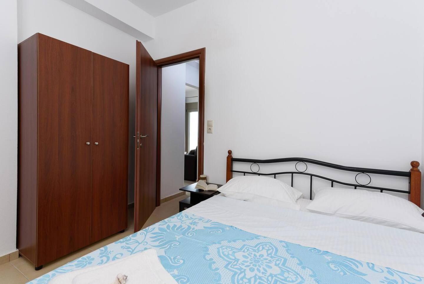 Sofia Apartment, With Sea & Mountain View Kalamaki  Exterior foto