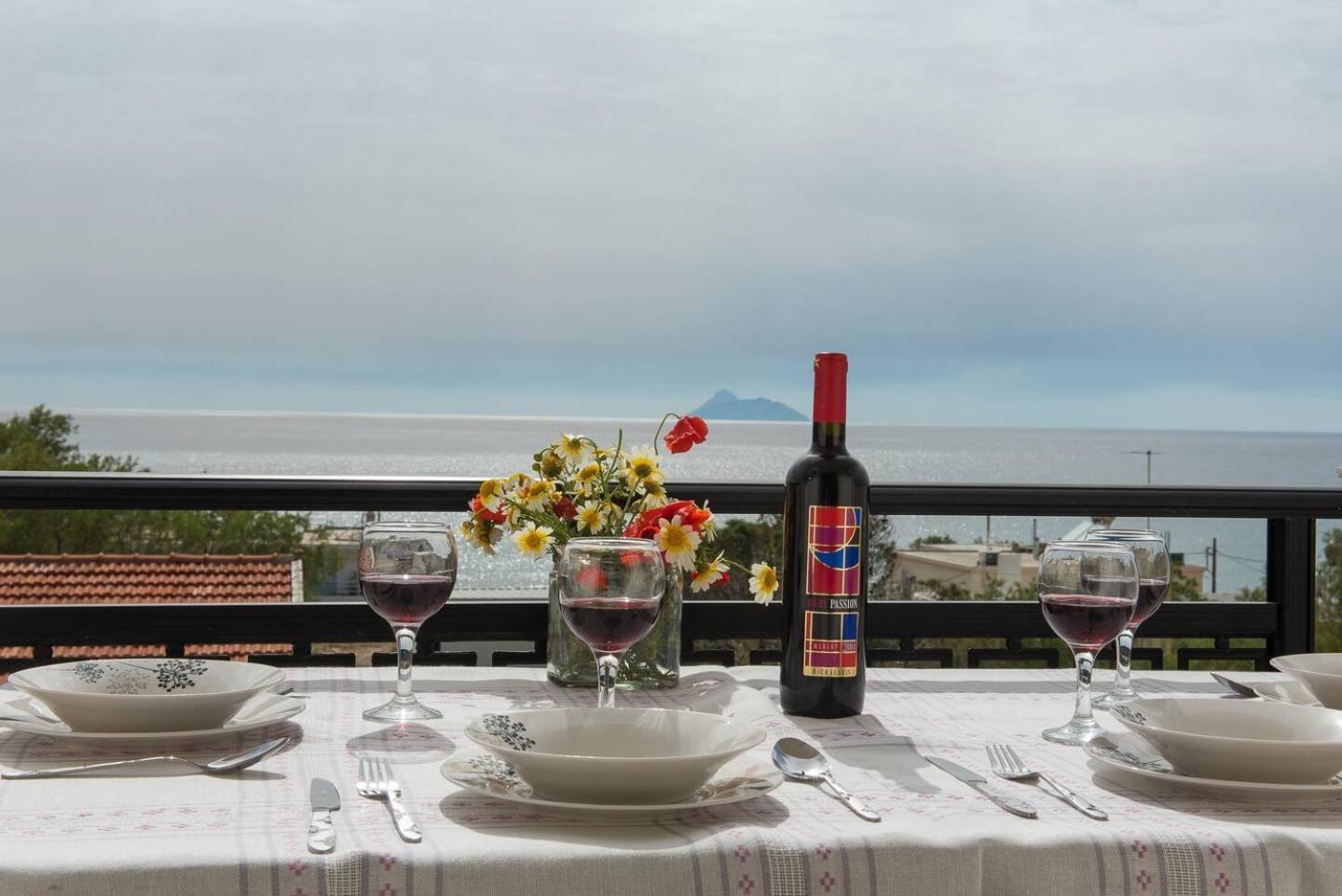 Sofia Apartment, With Sea & Mountain View Kalamaki  Exterior foto